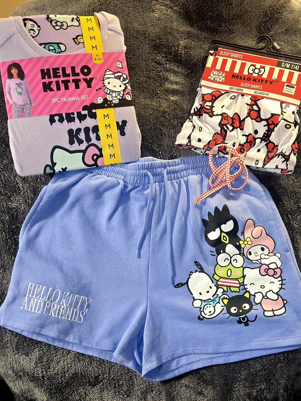 Bundle Sanrio 'Hello Kitty and Friends' Sleep Shorts & Pajama Set